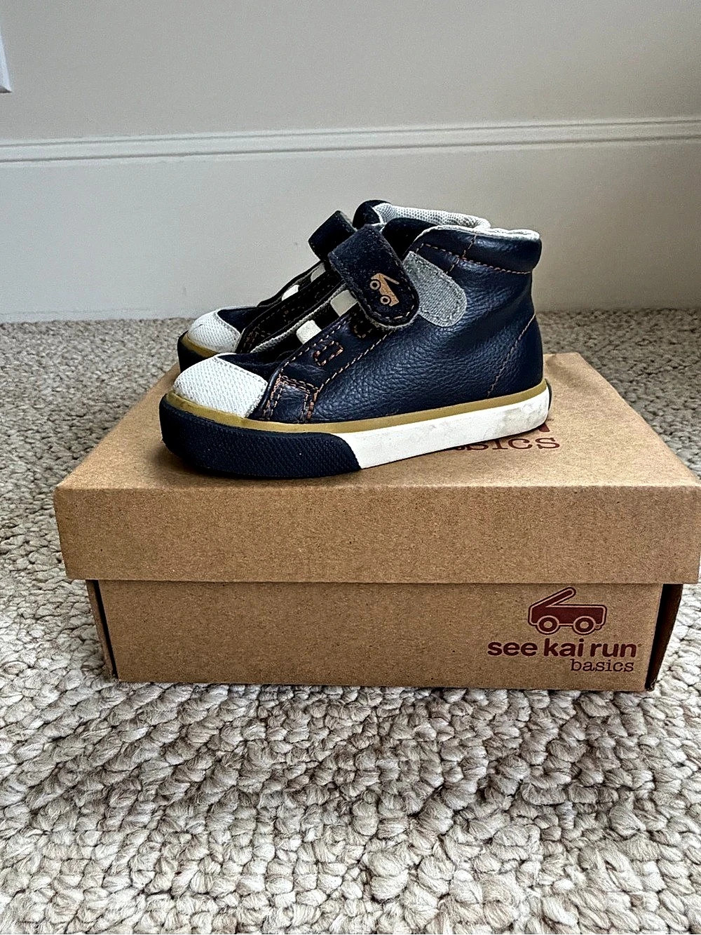 See Kai Run basics Belmont II Kids Sneakers Blue & White US 5